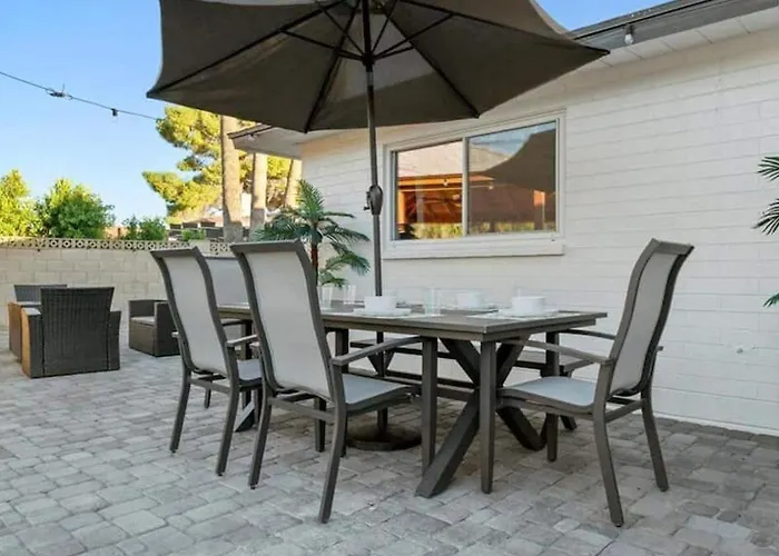 Holiday home Modern Old Town Paradise Oasis Yard Wpool