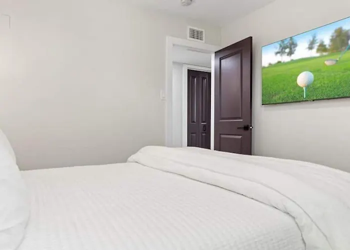 Holiday home Modern Old Town Paradise Oasis Yard Wpool