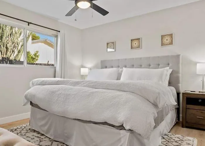 Modern Old Town Paradise Oasis Yard Wpool Holiday home Scottsdale